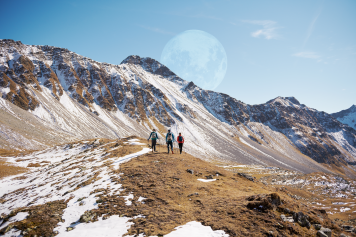 Wandern Sie bis 23. Oktober 2022 die Distanz bis zum Mond!