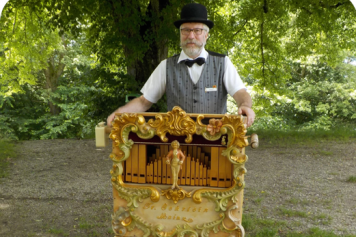 Der Gurten begrüsst im Sommer rund 15 Drehorgelspieler*innen