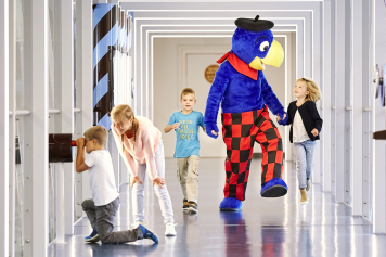 Globi feiert seinen 90. Geburtstag im Chocolarium – feiern Sie mit!