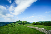 Touren und Freizeitaktivitäten auf einem der höchstgelegenen Flecken des Juras Touren und Freizeitaktivitäten auf einem der höchstgelegenen Flecken des Juras