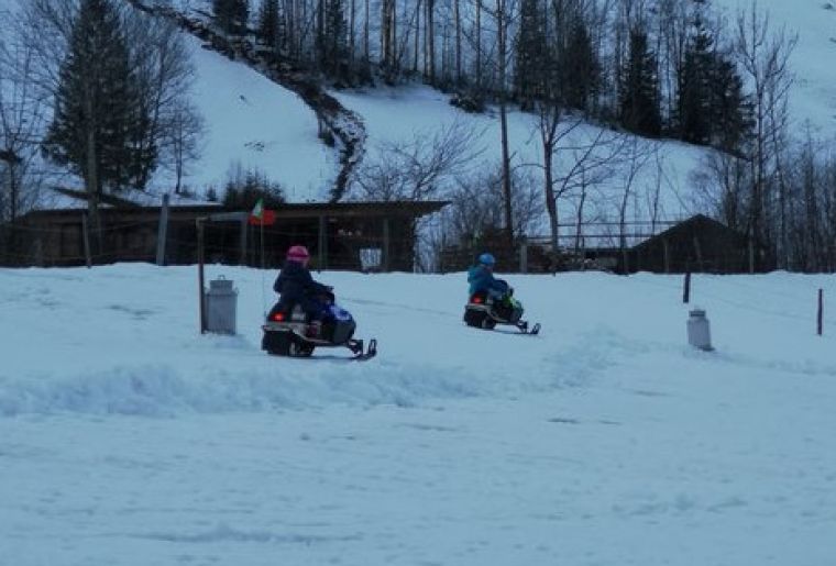 E-Snowmobile Park Lenk 2.jpg E-Snowmobile Park Lenk 2.jpg