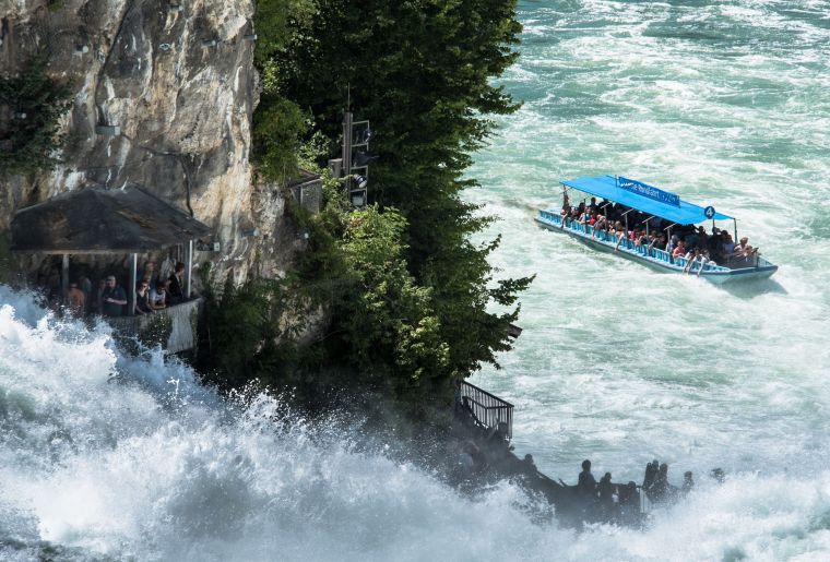 Schifffahrt am Rheinfall Schifffahrt am Rheinfall