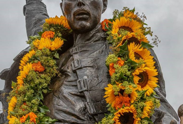 freddie-tour.jpg freddie-tour.jpg