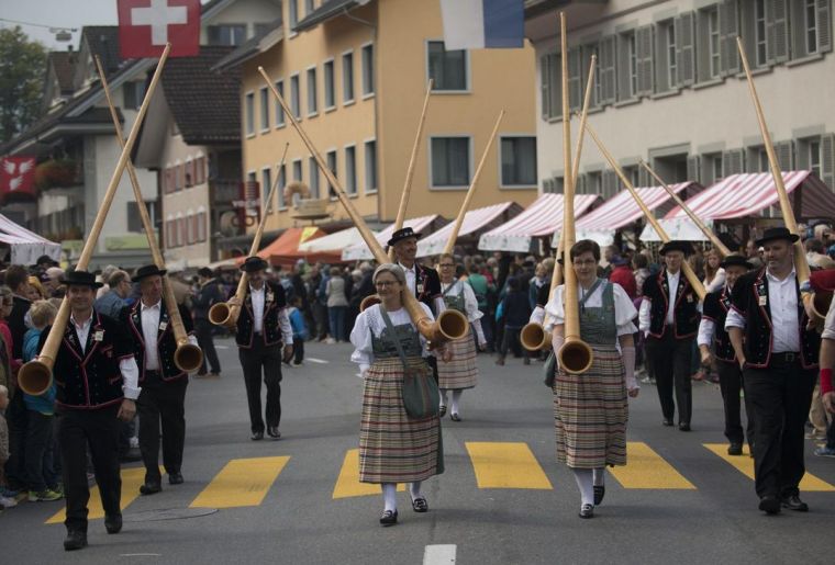 csm_Alpabfahrt_Folklore_086ce0b459.jpg csm_Alpabfahrt_Folklore_086ce0b459.jpg