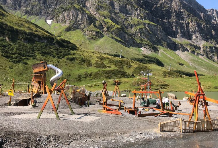 Schmuggler und Säumer Spielplatz.JPG Schmuggler und Säumer Spielplatz.JPG