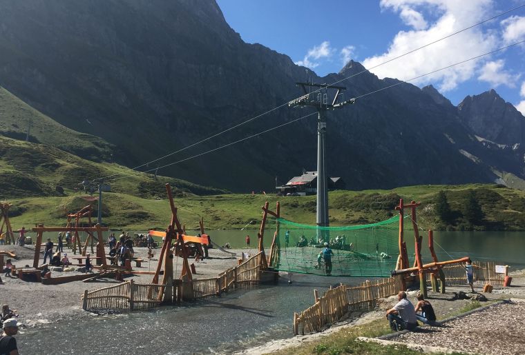 Schmuggler und Säumer Spielplatz 2.jpg Schmuggler und Säumer Spielplatz 2.jpg