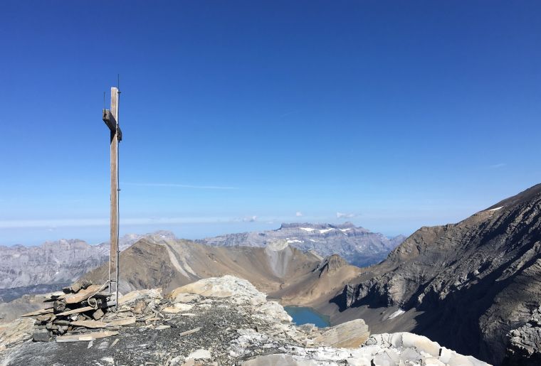 12. Etappe_muttenberge-mit-blick-zum-glaernisch.jpg 12. Etappe_muttenberge-mit-blick-zum-glaernisch.jpg